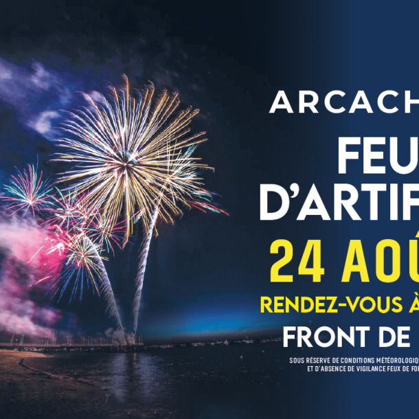 Feu d'artifice sur le front de mer